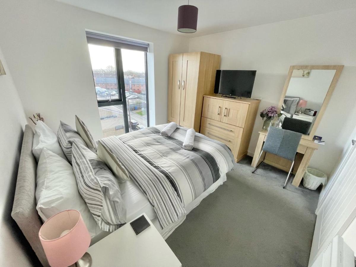 Manchester Escape - Private Room & Bathroom Near Etihad And Coop Arena - Free Secure Parking المظهر الخارجي الصورة