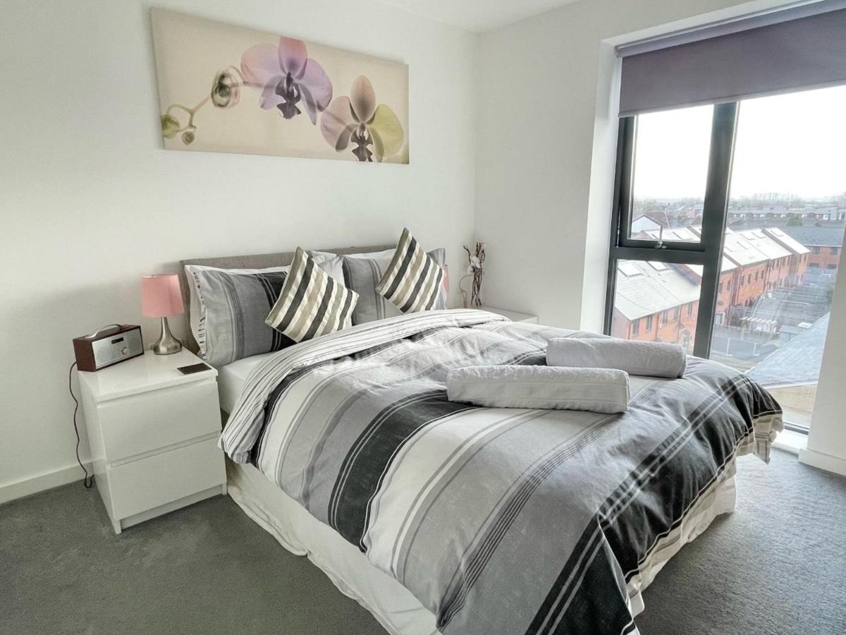 Manchester Escape - Private Room & Bathroom Near Etihad And Coop Arena - Free Secure Parking المظهر الخارجي الصورة