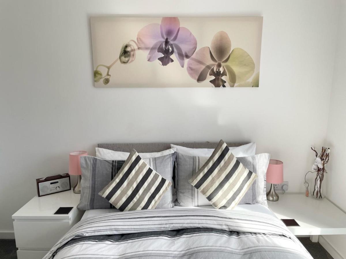 Manchester Escape - Private Room & Bathroom Near Etihad And Coop Arena - Free Secure Parking المظهر الخارجي الصورة